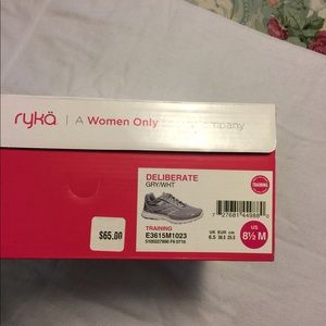 Women’s athletic shoes